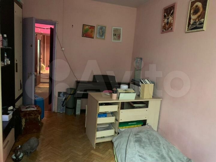 2-к. квартира, 52 м², 1/12 эт.