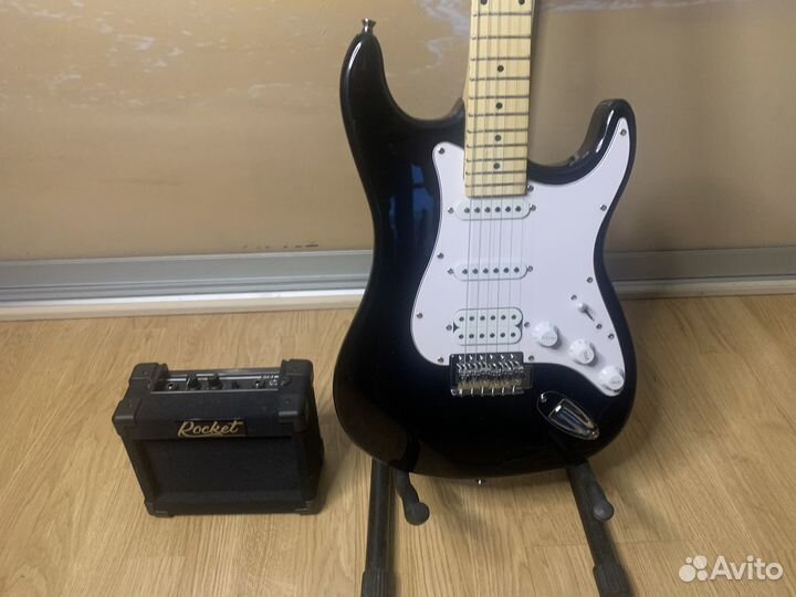 Комлект для новичков Электрогитара и Комбик