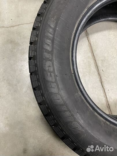 Bridgestone Blizzak Revo GZ 215/65 R16