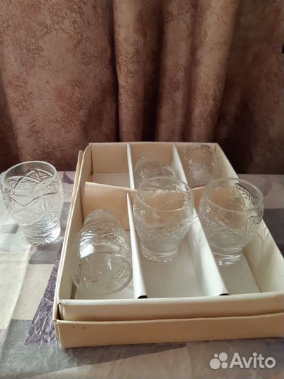 Наборы чашек/стаканов, бокальчики- стопки