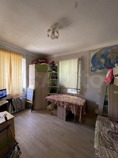 3-к. квартира, 70 м², 1/2 эт.