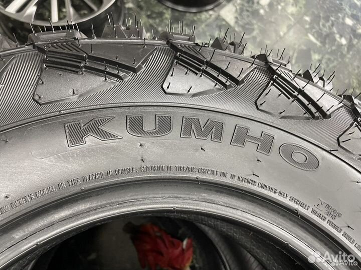 Kumho Road Venture M/T KL71 215/75 R15 106Q