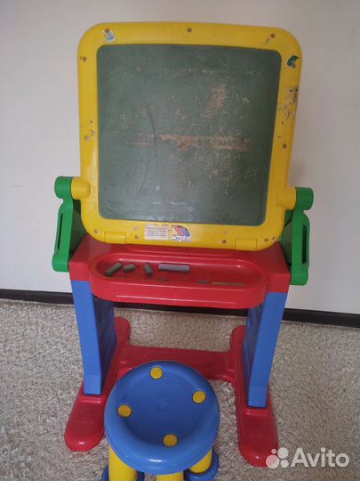 Школьная парта