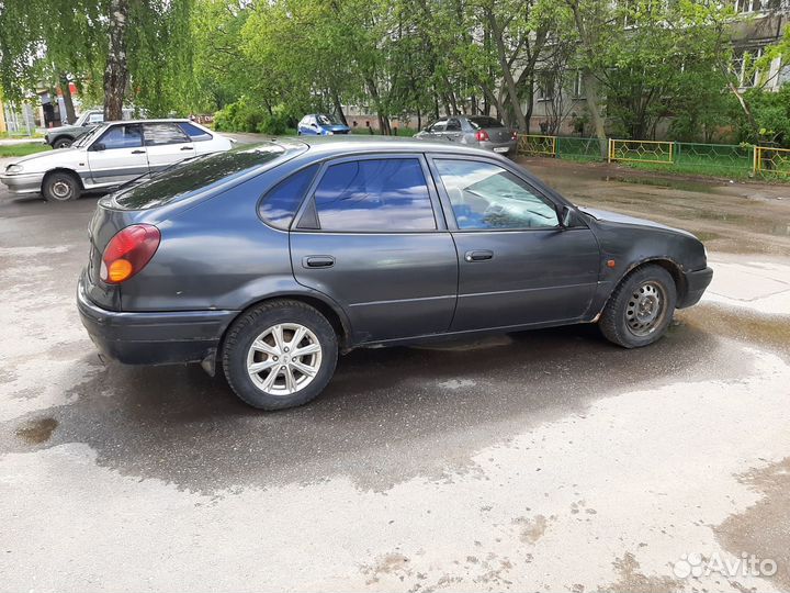 Toyota Corolla 1.3 МТ, 1999, 250 000 км