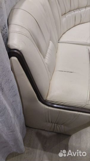 Кухонный угловой диван