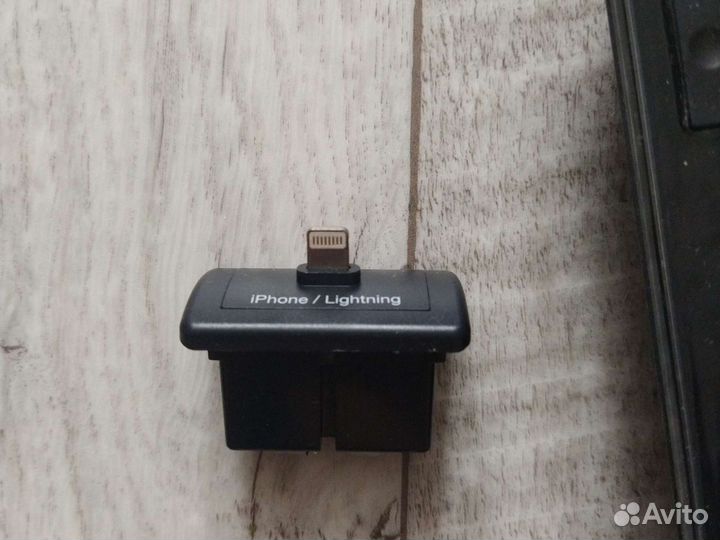 Зарядная док станция Idapt i4 Audi Edition