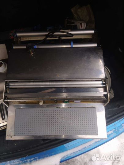 Термоупаковочный аппарат