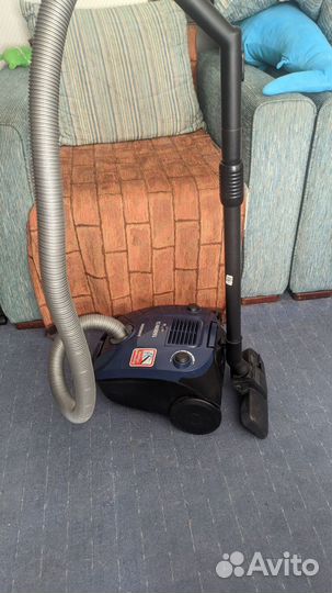 Пылесос Samsung 1600W