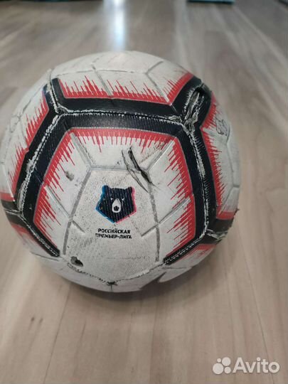 Футбольный мяч nike strike 2018-2019
