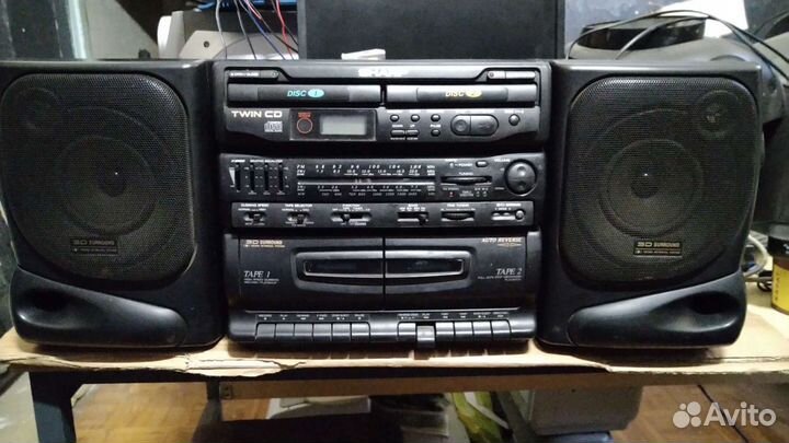 Магнитола и лентопротяжный механизм