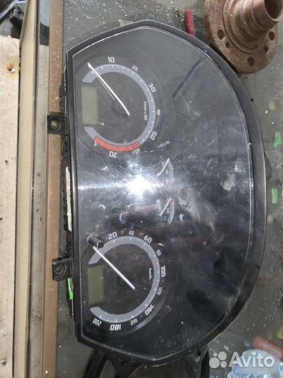 Щиток приборов Skoda Fabia