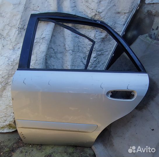 Дверь задняя левая седан Mazda 626 GF 2000г