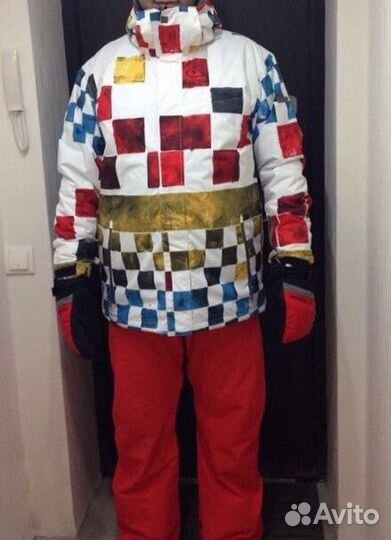 Сноубордический костюм