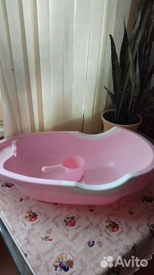 Ванночка для купания с подставкой