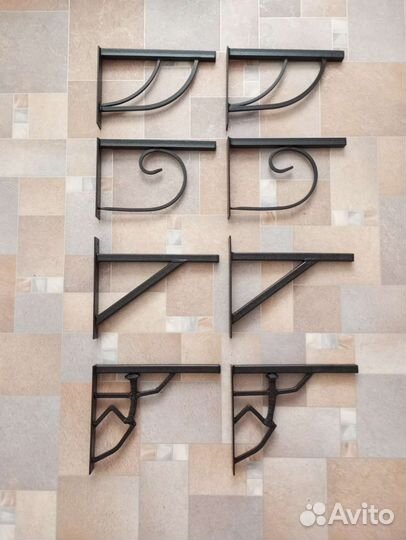 Кронштейн для полок