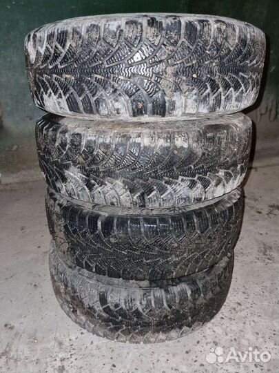 Продам комплект дисков на зимней резине r14