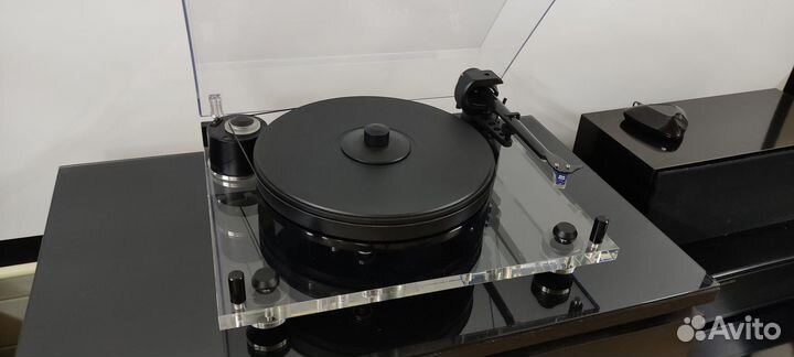 Виниловый проигрыватель Pro-Ject 6-perspeX DC