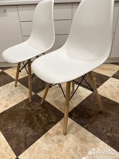 Стул eames бу