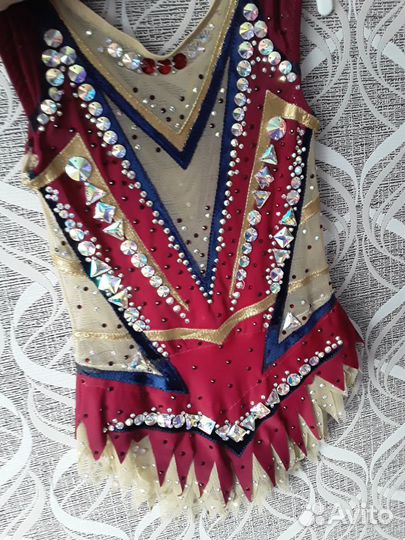 Продам купальник для художественной гимнастики