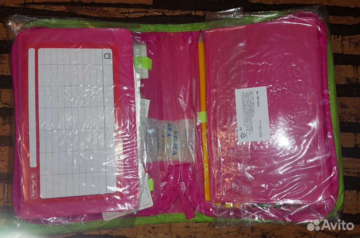 Пеналы,мешки для обуви Schneiders,Herlitz и др