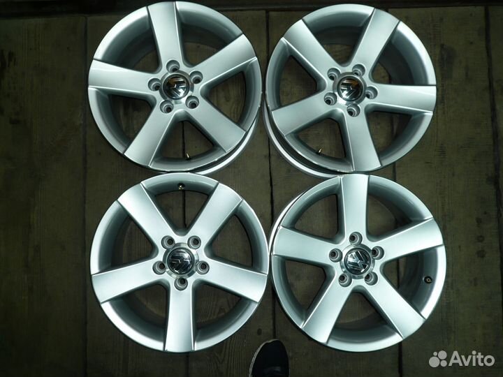 Литые оригинал Passat B5+ Vancouver R16 5х112