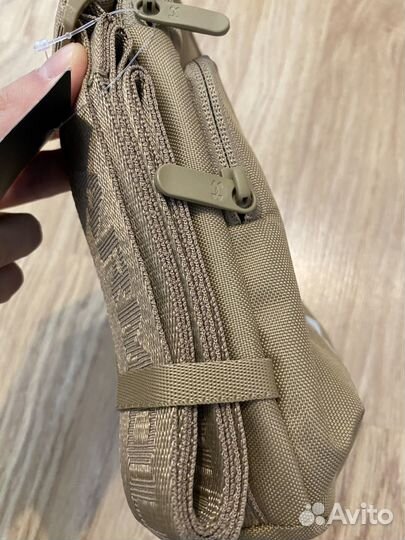 Мессенджер Under Armour новый оригинал