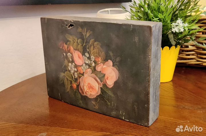 Дубовое панно ручной работы