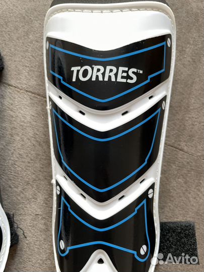 Футбольные щитки torres