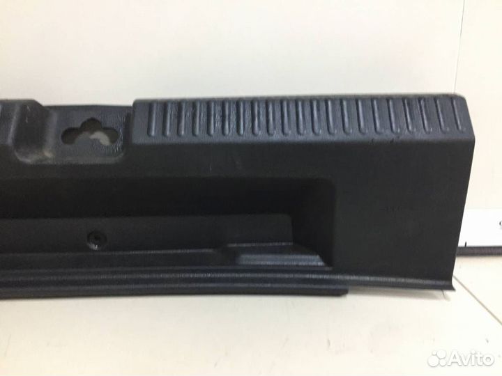 Обшивка багажника Volkswagen Polo Sed RUS 2011