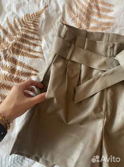 Шорты кожаные