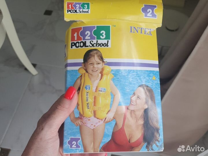 Плавательный жилет Intex