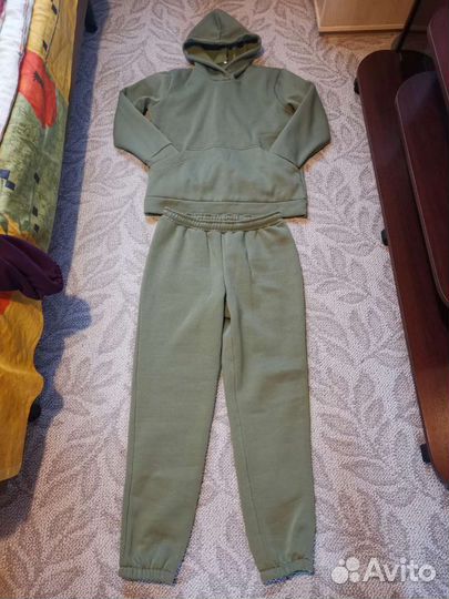 Костюм из футера унисекс новый р 46-48