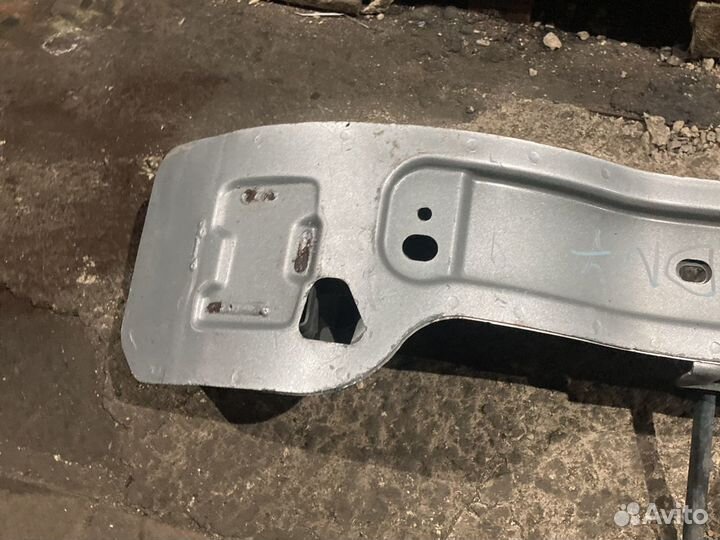 Усилитель переднего бампера Ford Transit С 2013 Г