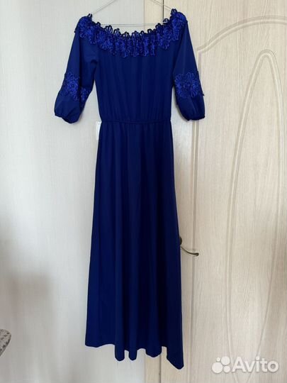 Платье длинное