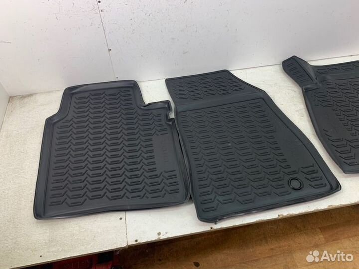 Коврики комплект Nissan Tiida C13 2014