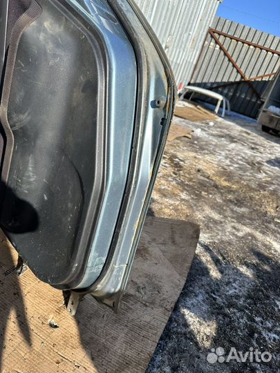 Задняя правая дверь Mitsubishi Lancer 9