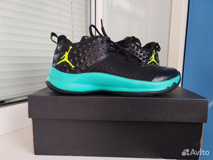 Кроссовки Jordan