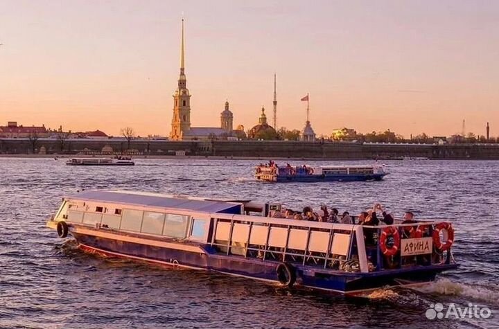 Водные экскурсии по Санкт-Петербургу