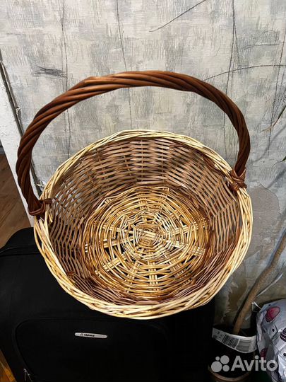 Корзина плетеная