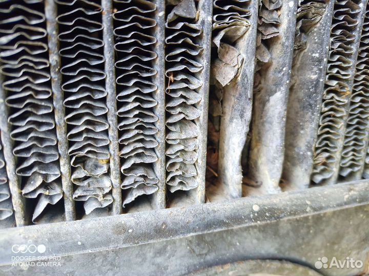 На УАЗ радиатор