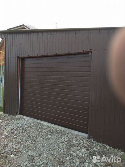 Ворота секционные подъемные от производителя