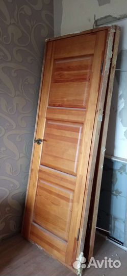 Дверь деревянная с коробкой