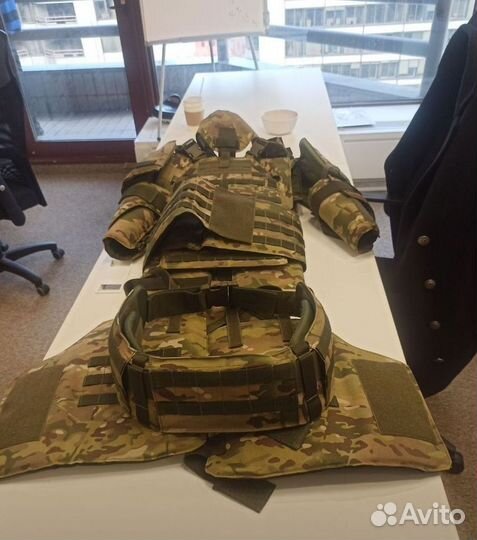 Бронежилет с плитами Гост