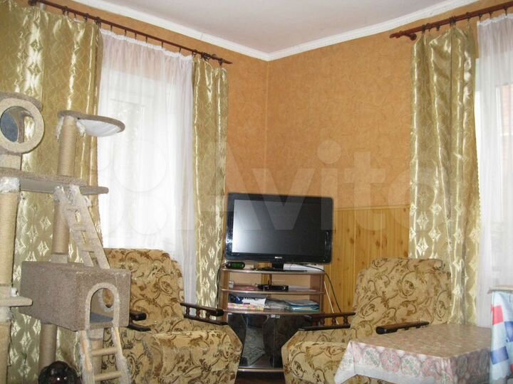 Дом 179,7 м² на участке 3 сот.