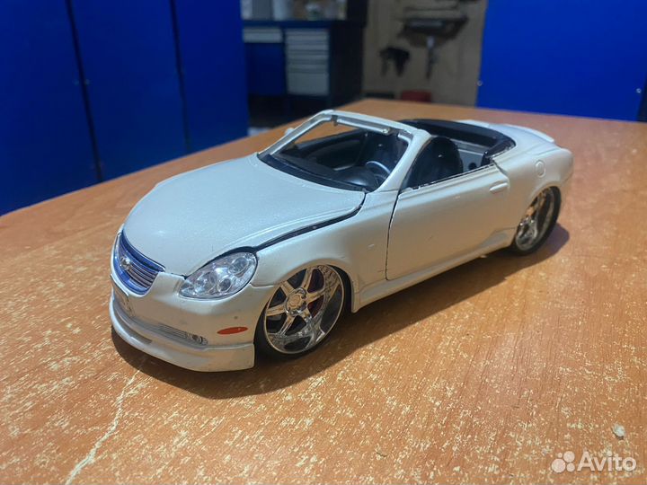 Модель Lexus SC430 Maisto 1/18