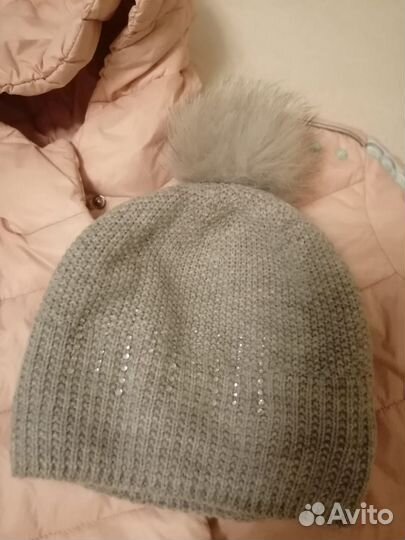 Шапка для девочки с натуральным бубоном