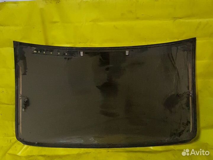 Стекло заднее Фольксваген Пассат Б6 седан