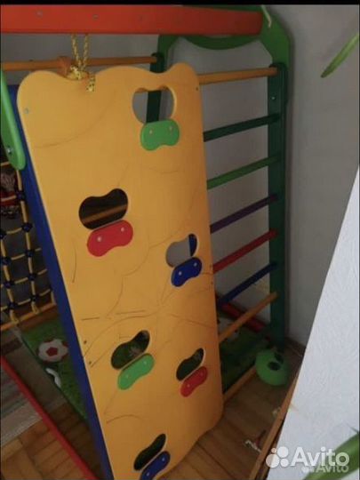 Детский спортивный комплекссо скалодромом