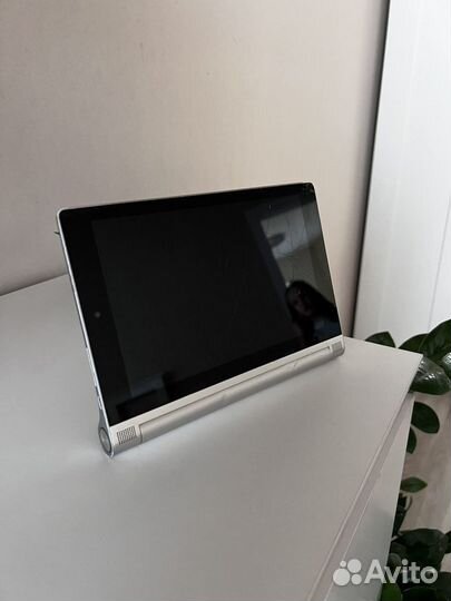 Платншет Lenovo Yoga tablet 2