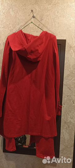 Спортивный костюм женский